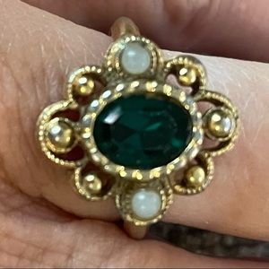 Avon ring green stone